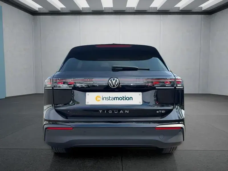Gebraucht VW Tiguan 131 PS (96 kW) 2025 Schwarz SUV