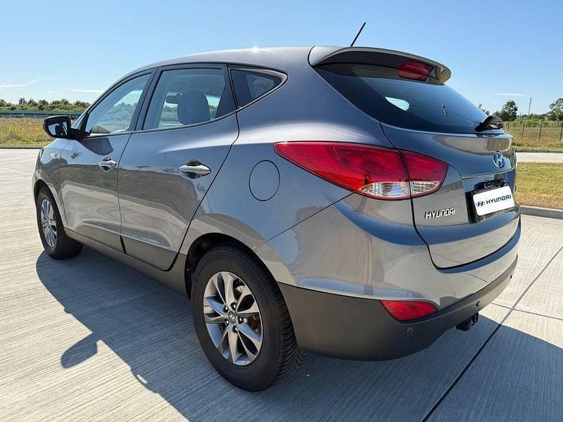Gebraucht Hyundai ix35 Trend 135 PS (99 kW) 2015 Grau SUV