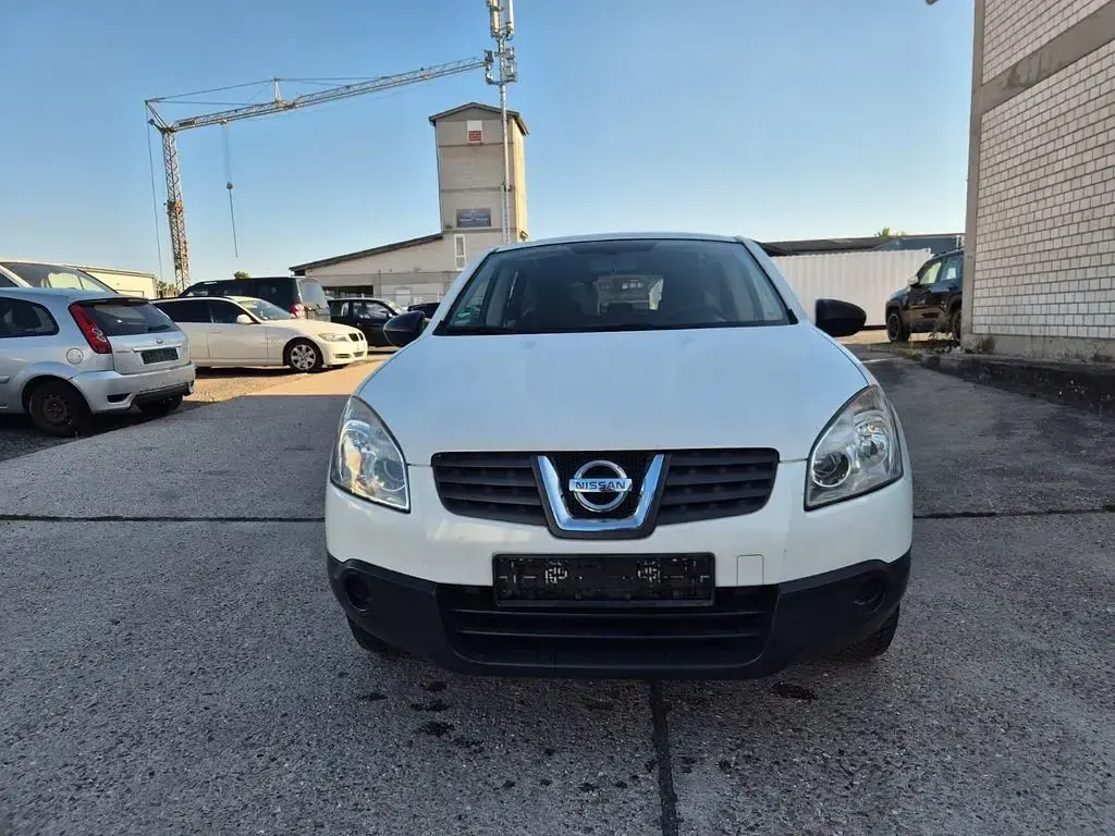 Gebraucht Nissan Qashqai Visia 103 PS (75 kW) 2009 Weiß SUV