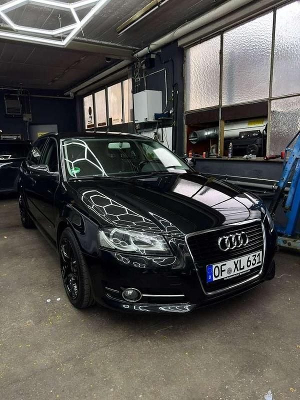 Schwarz Gebraucht 2012 Audi A3 Sportback Kleinwagen | 7.200 € (Fairer Preis) - Bild 1/4