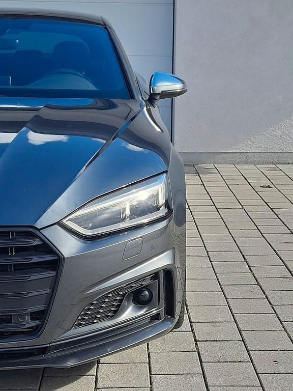 Daytonagrau perleffekt Gebraucht 2019 Audi S5 Sportback Sport Kleinwagen | 36.499 € (Teuer) - Bild 1/4