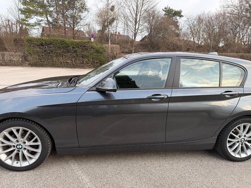 Gebraucht BMW 116 Efficient Dynamics 116 PS (85 kW) 2012 Grau Kleinwagen