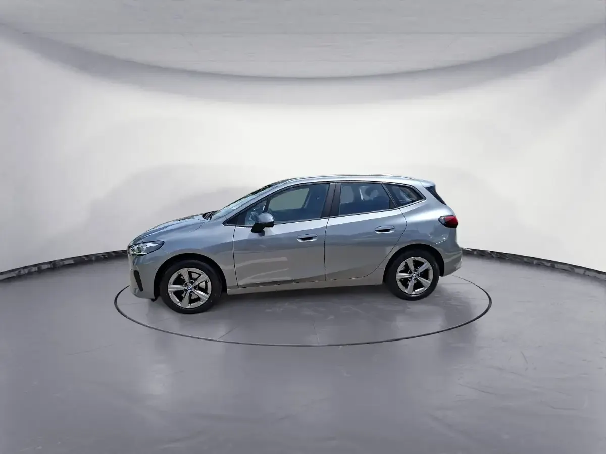 Gebraucht BMW 218 Active Tourer Sport Line 136 PS (100 kW) 2022 Van / Kleinbus
