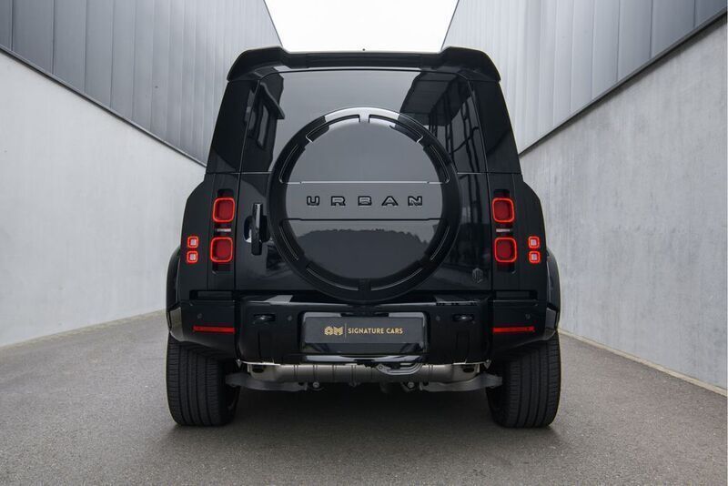 Neu Land Rover Defender Dynamic 300 PS (220 kW) 2025 Schwarz SUV