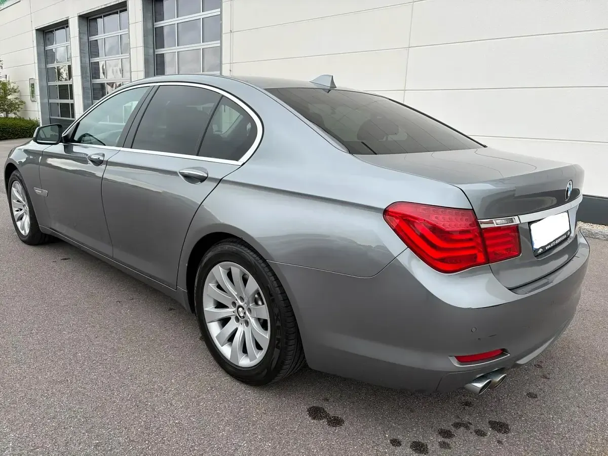 Gebraucht BMW 730 245 PS (180 kW) 2012 Limousine