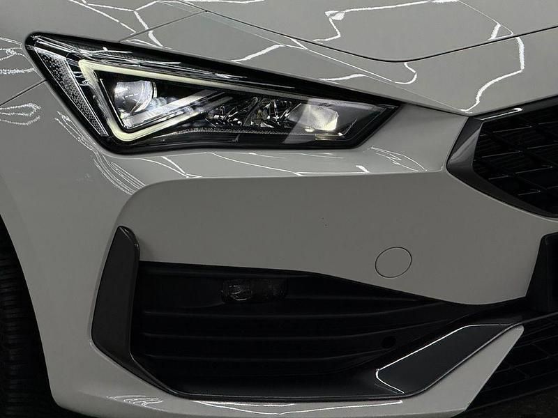 Gebraucht Cupra Leon VZ 245 PS (180 kW) 2023 Weiß Limousine