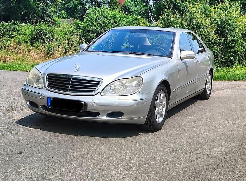 Silber Gebraucht 2001 Mercedes S320 Limousine | 1.999 € (Superpreis) - Bild 1/4