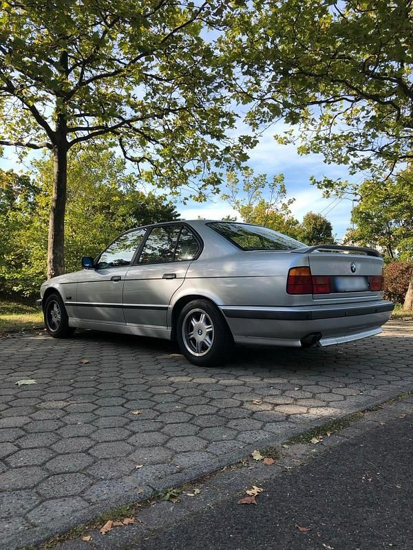 Gebraucht BMW 525 192 PS (141 kW) 1994 Silber Limousine