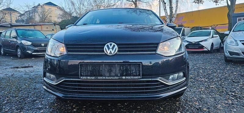 Gebraucht VW Polo Comfortline 90 PS (66 kW) 2015 Schwarz Limousine