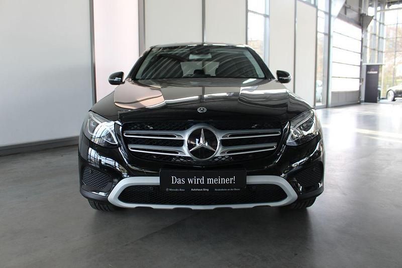 Gebraucht Mercedes GLC220 170 PS (125 kW) 2018 Schwarz , schwarz Limousine