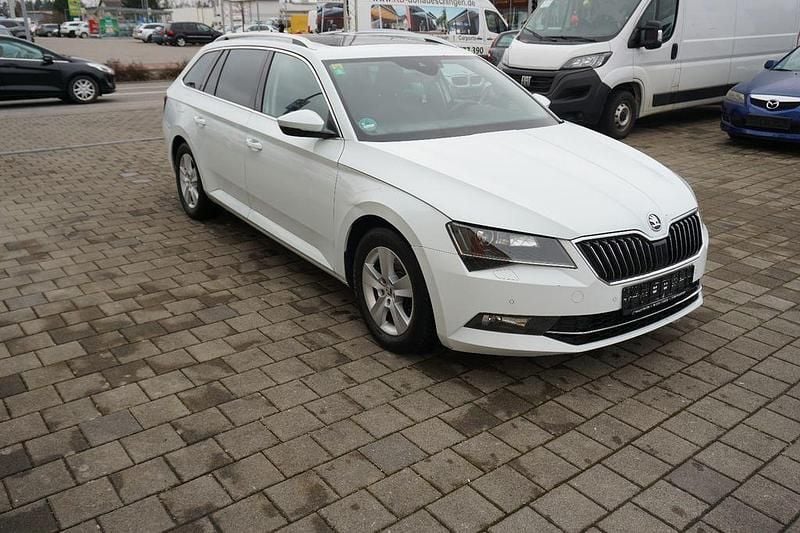 Gebraucht Skoda Superb Style 120 PS (88 kW) 2017 Weiß Kombi