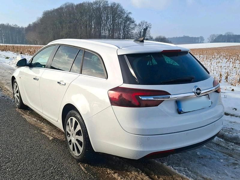 Gebraucht Opel Insignia 136 PS (100 kW) 2016 Weiß Kombi