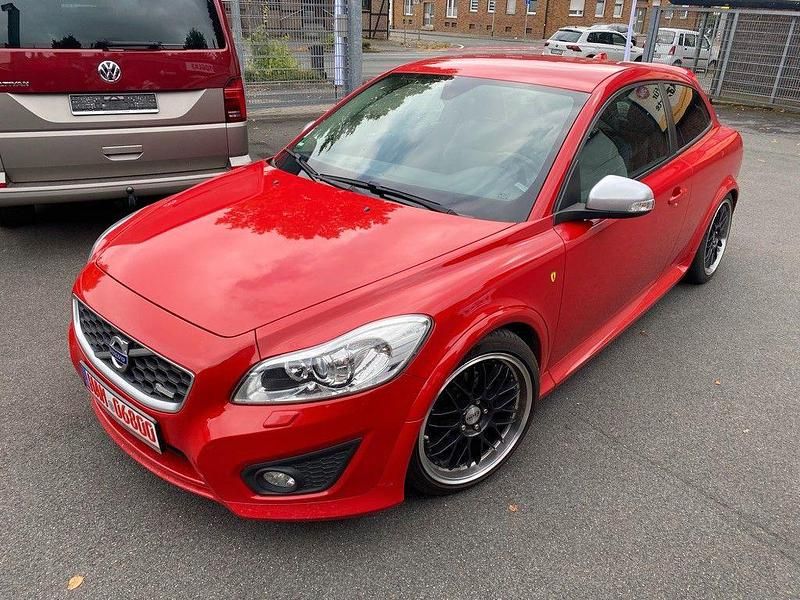 Rot Gebraucht 2012 Volvo C30 R-Design Kleinwagen | 4.900 € (Etwas zu teuer) - Bild 1/4