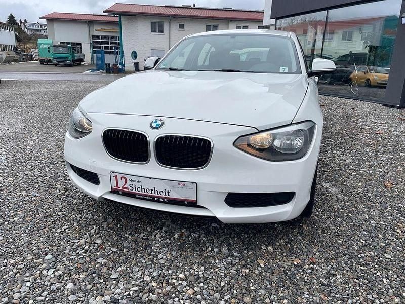 Weiß Gebraucht 2012 BMW 114 Kleinwagen | 6.999 € (Fairer Preis) - Bild 1/4
