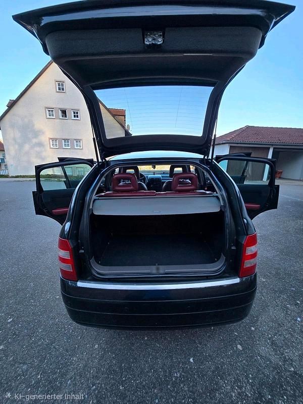 Second-hand Audi A2 75 CP (55 kW) 2001 Negru Hatchback