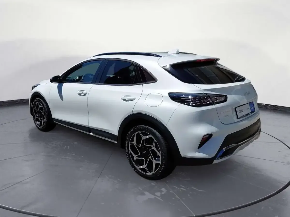 Neu Kia XCeed GT-Line 179 PS (131 kW) 2026 Deluxeweiß SUV