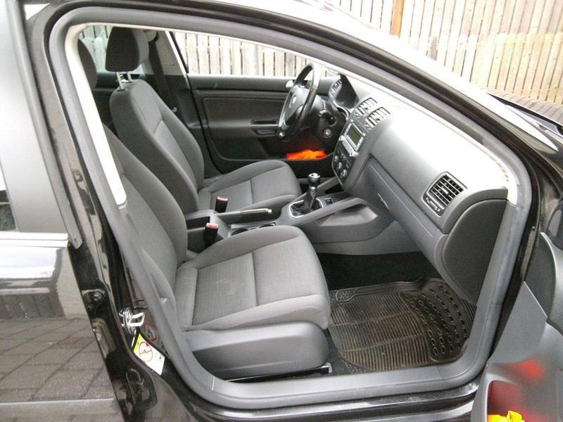 Gebraucht VW Golf VI 102 PS (75 kW) 2008 Schwarz Kleinwagen