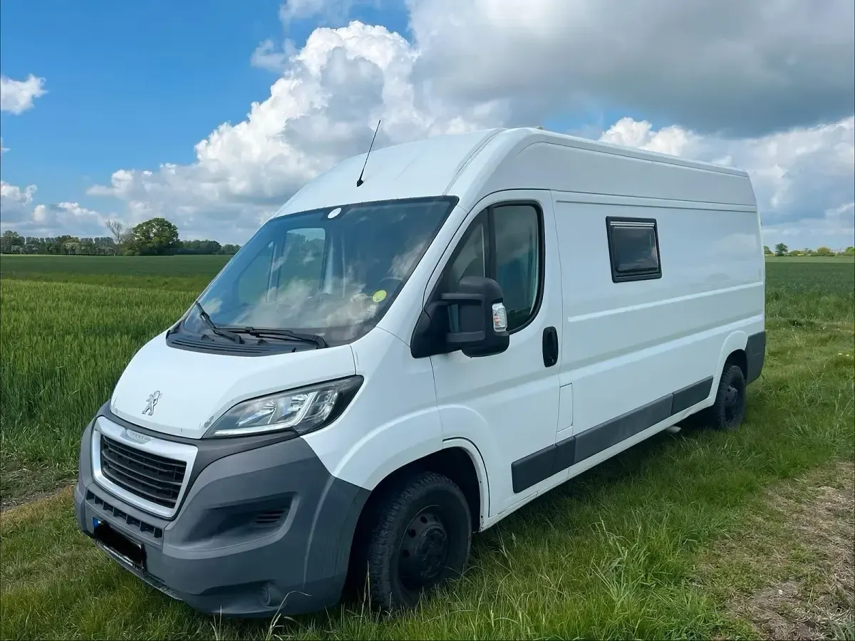 Gebraucht Peugeot Boxer 131 PS (96 kW) 2017 Weiß Van
