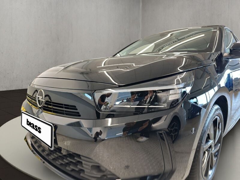 Diamant schwarz Gebraucht 2024 Opel Corsa Basis Limousine | 15.950 € (Guter Preis) - Bild 1/4