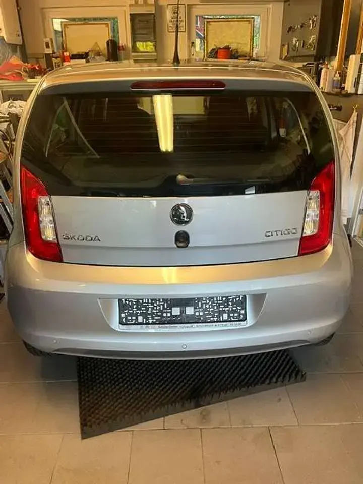 Gebraucht Skoda Citigo Ambition 75 PS (55 kW) 2013 Silber Kleinwagen