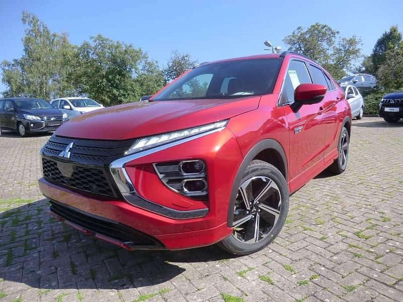 Dynamikrot Gebraucht 2024 Mitsubishi Eclipse Cross Select SUV | 33.490 € (Teuer) - Bild 1/4