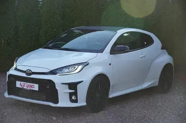 Gebraucht Toyota Yaris 261 PS (191 kW) 2021 Weiß Kleinwagen