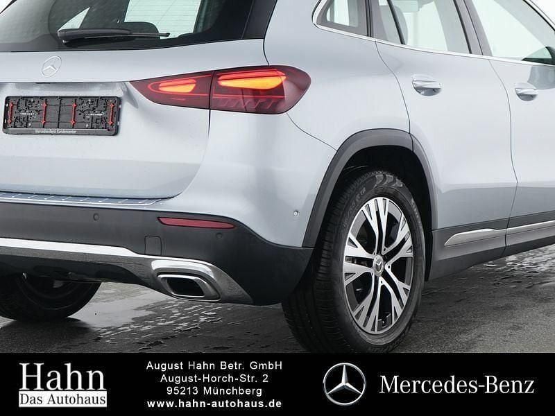 Gebraucht Mercedes GLA200 Progressive 163 PS (119 kW) 2024 Lack hightechsilber SUV