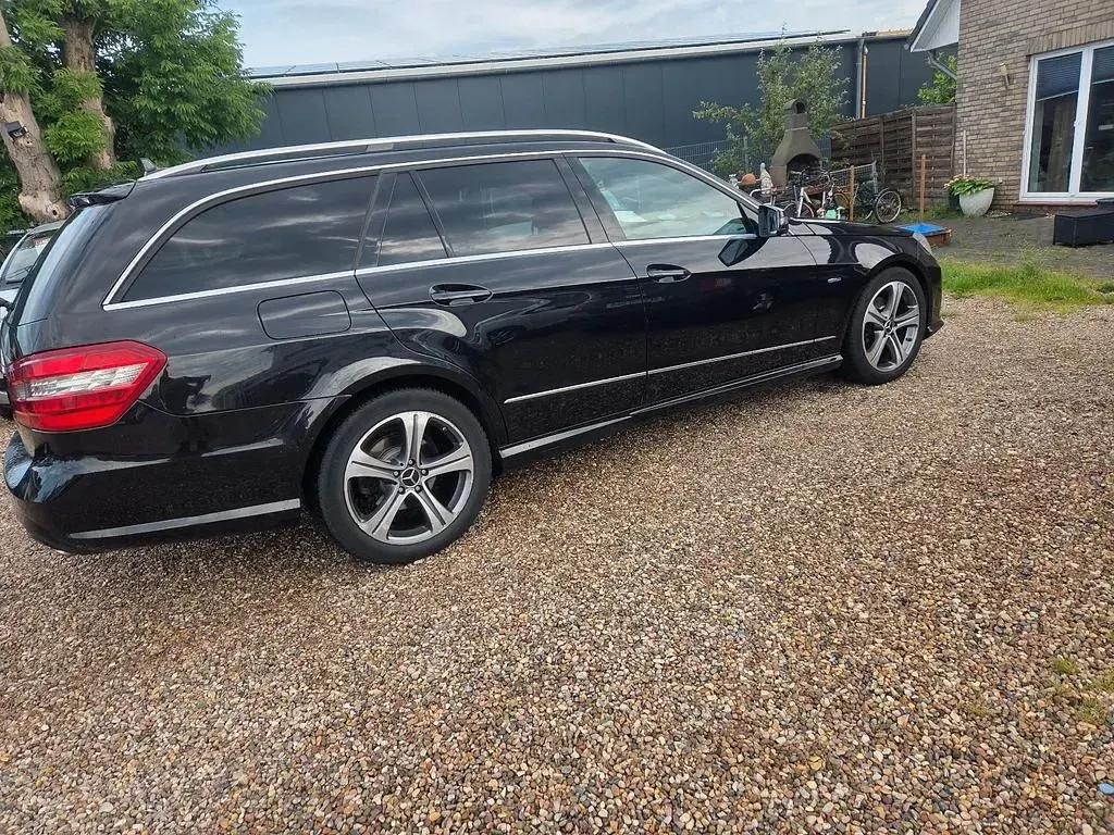 Gebraucht Mercedes E350 AMG 265 PS (194 kW) 2011 Schwarz Kombi