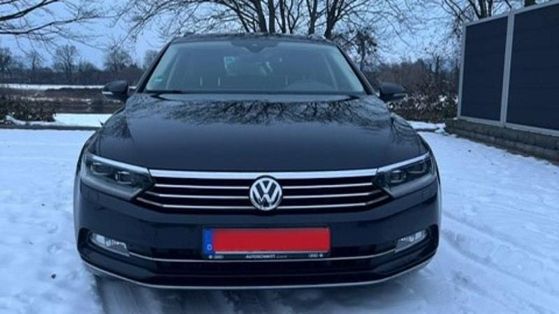 Gebraucht VW Passat Highline 150 PS (110 kW) 2017 Schwarz Kombi