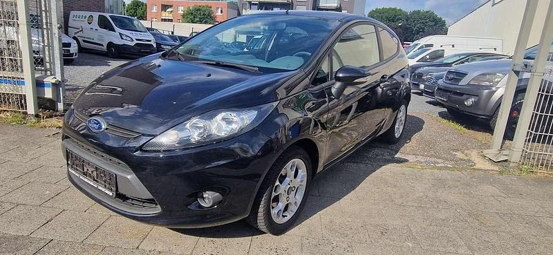Gebraucht Ford Fiesta Trend 82 PS (60 kW) 2011 Schwarz Kleinwagen
