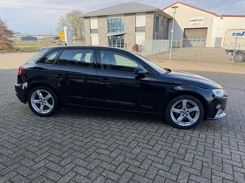 Gebraucht Audi A3 Comfort 150 PS (110 kW) 2018 Schwarz Limousine