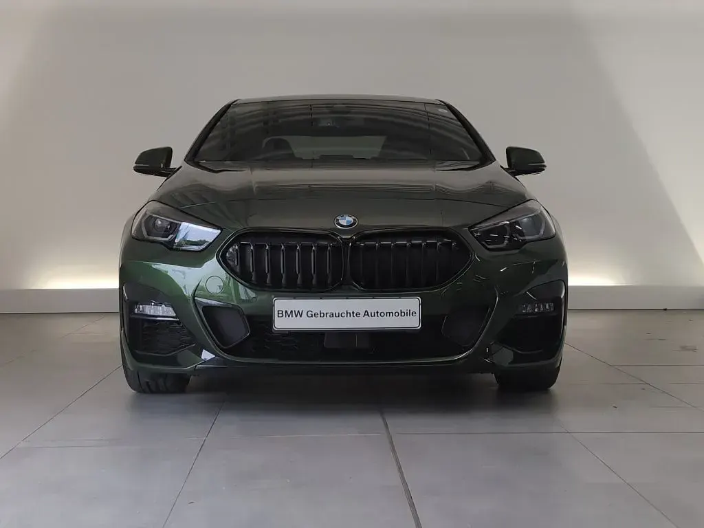 Gebraucht BMW 220 Performance 178 PS (130 kW) 2024 Sonderlackierung Coupé
