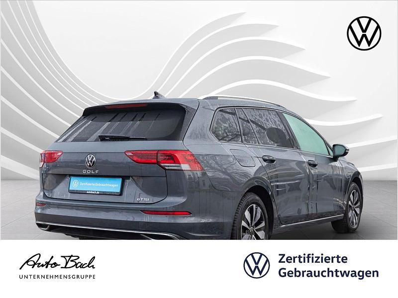 Gebraucht VW Golf VIII Move 131 PS (96 kW) 2023 Delfingrau metallic Kombi