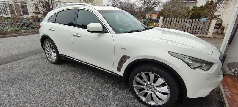 Weiß Gebraucht 2013 Infiniti Fx30 SUV | 13.500 € (Fairer Preis) - Bild 1/4