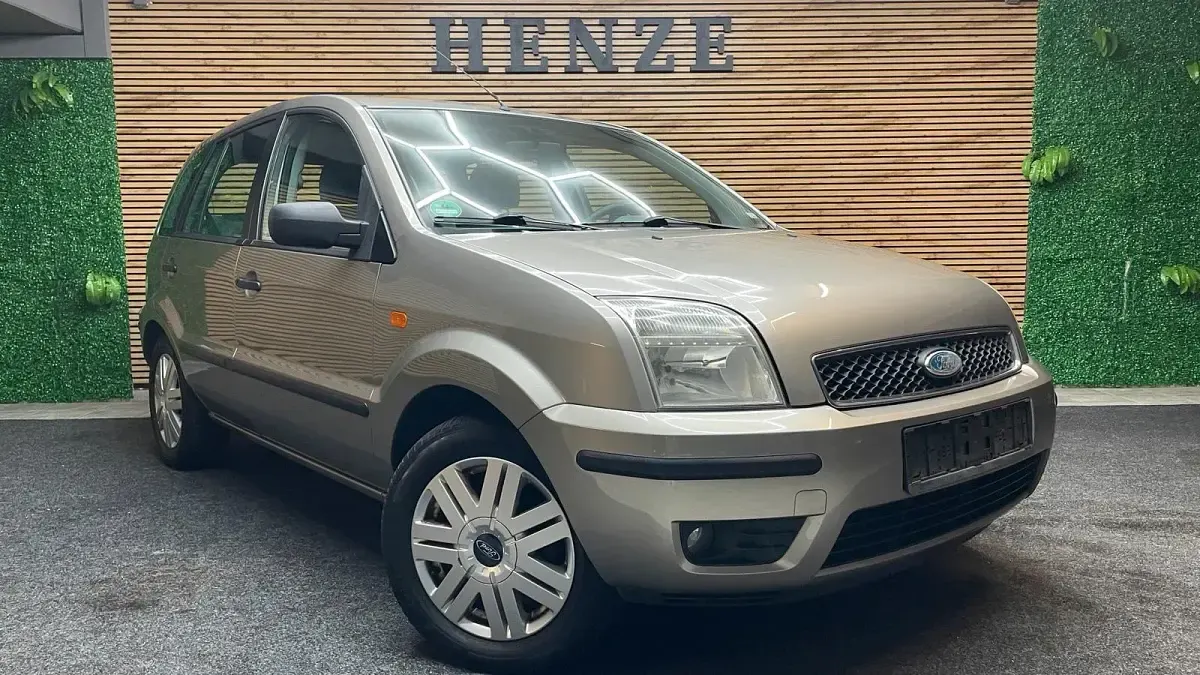 Gebraucht Ford Fusion 100 PS (73 kW) 2003 Beige Kleinwagen