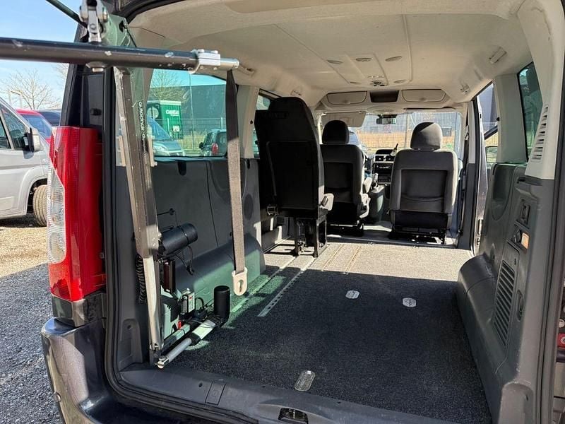 Gebraucht Citroën Jumpy 163 PS (119 kW) 2015 Schwarz Van / Kleinbus