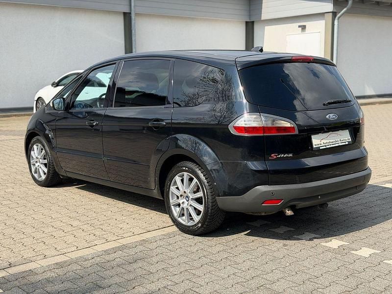 Gebraucht Ford S-MAX Titanium 131 PS (96 kW) 2008 Schwarz Van / Kleinbus