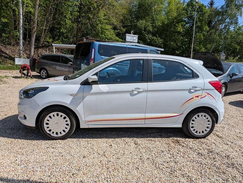 Gebraucht Ford Ka 86 PS (63 kW) 2017 Weiß Limousine