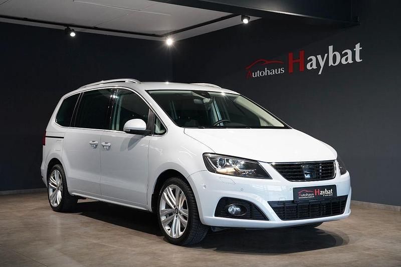 Weiß Gebraucht 2020 Seat Alhambra XCELLENCE Van / Kleinbus | 30.850 € (Fairer Preis) - Bild 1/4