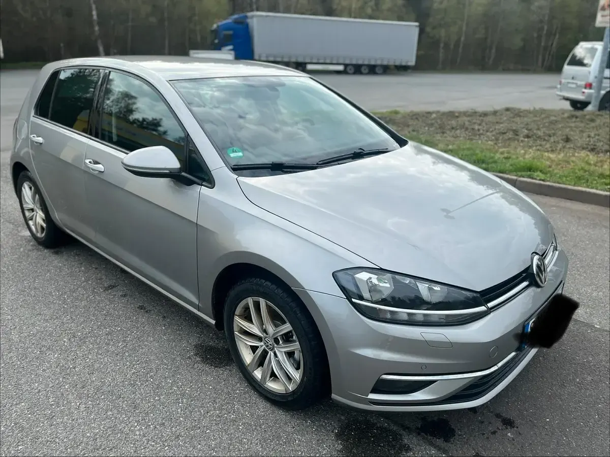 Gebraucht VW Golf VII 116 PS (85 kW) 2017 Silber Limousine