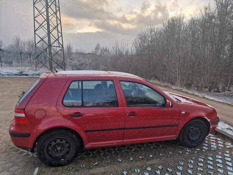 Gebraucht VW Golf IV 102 PS (75 kW) 2003 Rot Kleinwagen
