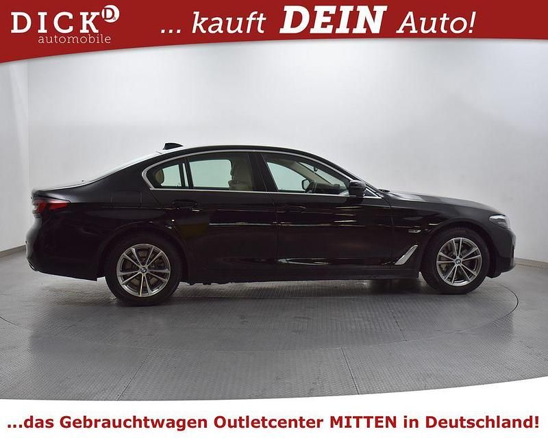Gebraucht BMW 530e 292 PS (214 kW) 2022 Schwarz Limousine