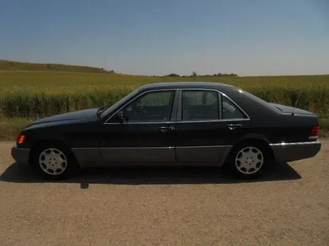 Gebraucht Mercedes 350 150 PS (110 kW) 1993 Schwarz Limousine