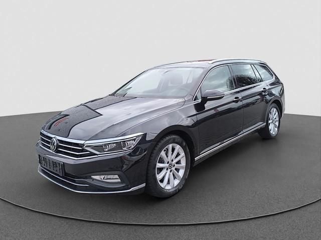 Deep black Gebraucht 2020 VW Passat Elegance Kombi | 27.740 € (Fairer Preis) - Bild 1/4