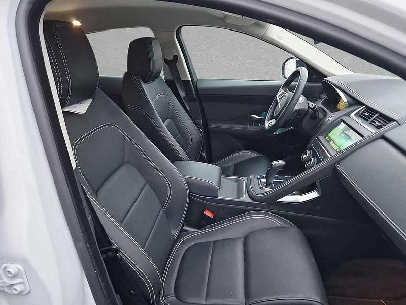 Gebraucht Jaguar E-Pace R-Dynamic 202 PS (148 kW) 2018 Weiß (fuji white) SUV