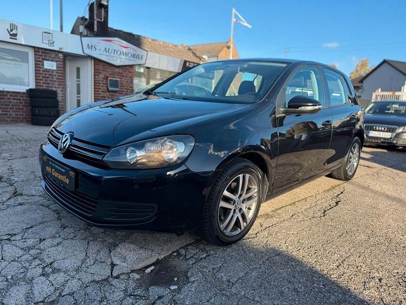Schwarz Gebraucht 2011 VW Golf VI Comfortline Kleinwagen | 4.290 € (Fairer Preis) - Bild 1/4