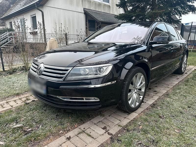 Gebraucht VW Phaeton 239 PS (175 kW) 2011 Schwarz Limousine