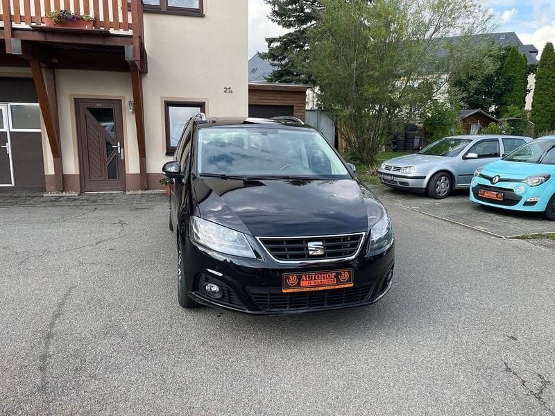 Schwarz Gebraucht 2018 Seat Alhambra FR-Line Van / Kleinbus | 20.850 € (Fairer Preis) - Bild 1/4