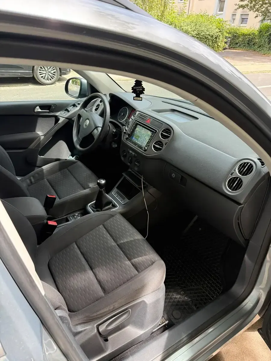 Gebraucht VW Tiguan 140 PS (102 kW) 2008 Grau SUV