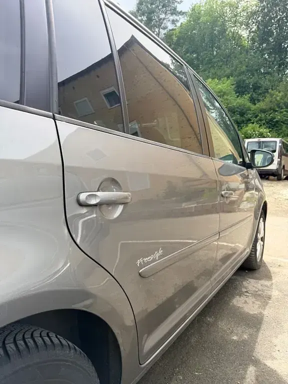 Gebraucht VW Touran 140 PS (102 kW) 2010 Grau Van / Kleinbus